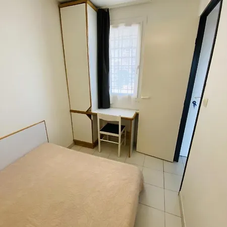 Appartement Cap Esterel - 2 Pieces - Belle Terrasse Plein Sud - Piscines Et Parking Inclus