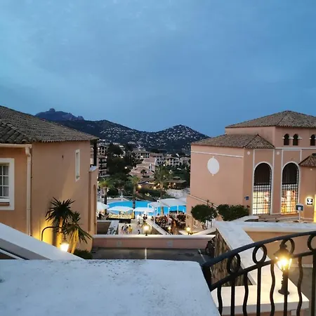 Appartement Cap Esterel - 2 Pieces - Belle Terrasse Plein Sud - Piscines Et Parking Inclus Saint-Raphaël