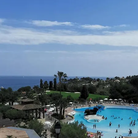Cap Esterel - 2 Pieces - Belle Terrasse Plein Sud - Piscines Et Parking Inclus * Saint-Raphaël